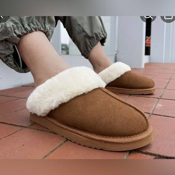 lazystep Shoes - NWT Lazystep Sherpa lined slip on slippers size 5/6